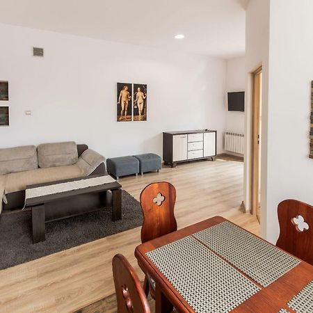 Apartamenty Eden Ustrzyki Dolne Exterior photo
